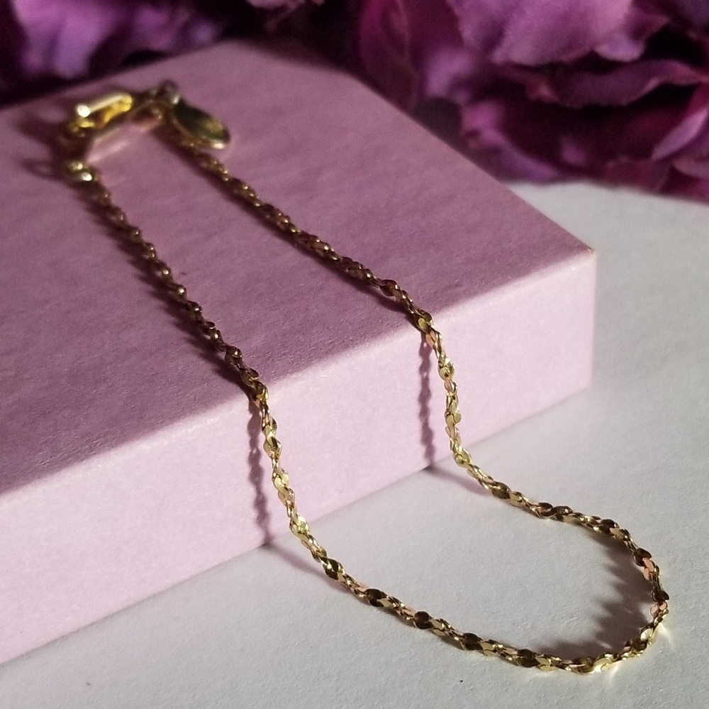 Gorgeous VTG Korean Bracelet